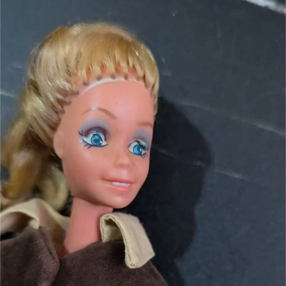Vintage Mattel Barbie Doll With Floral Western Outfit Hat‎ as is